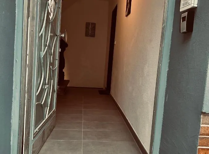 Zentrale Beautiful In 公寓 *